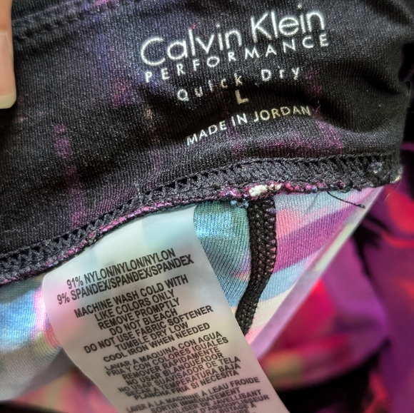 Calvin Klein Performance Capris - Picture 3 of 3